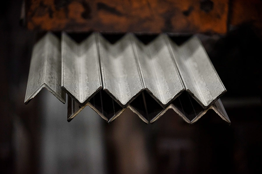 Cantoneira de Alta Resistência 60+